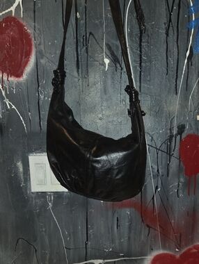 Vintage Classic Black Leather Shoulder Hobo Bag